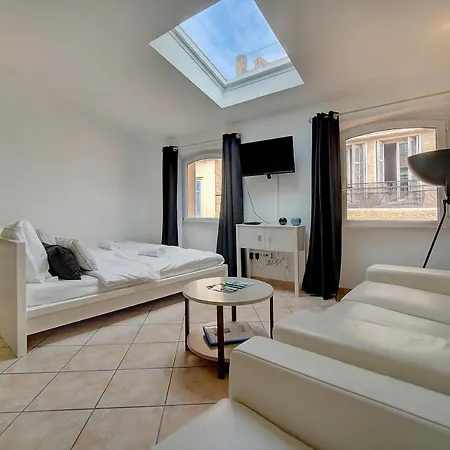 Immogroom- City Center- Ac - 5min From The Palaisrestaurant - Wifi *